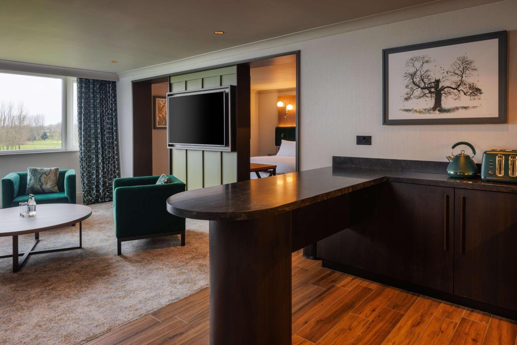 Doubletree By Hilton Belfast Templepatrick Hotel Екстериор снимка