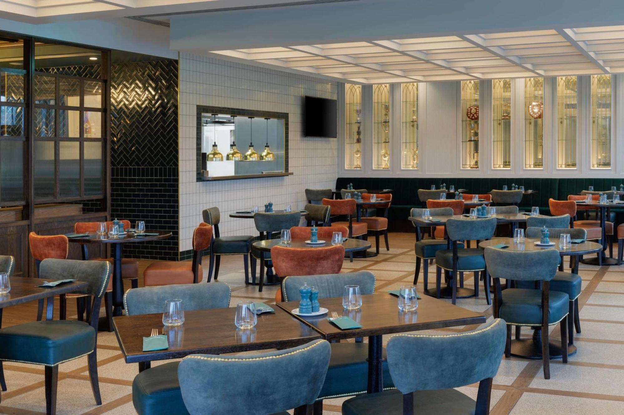 Doubletree By Hilton Belfast Templepatrick Hotel Екстериор снимка