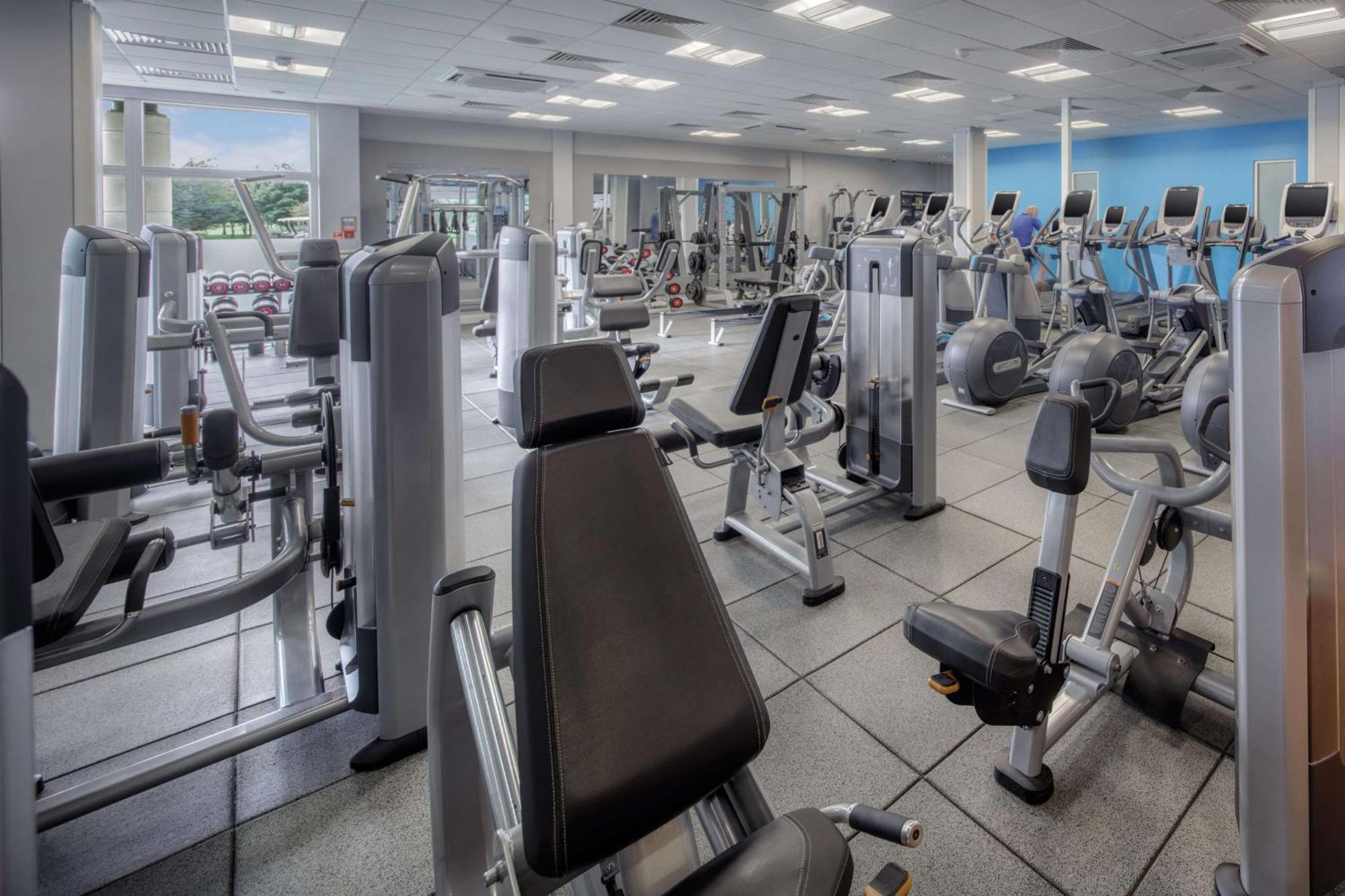 Doubletree By Hilton Belfast Templepatrick Hotel Екстериор снимка